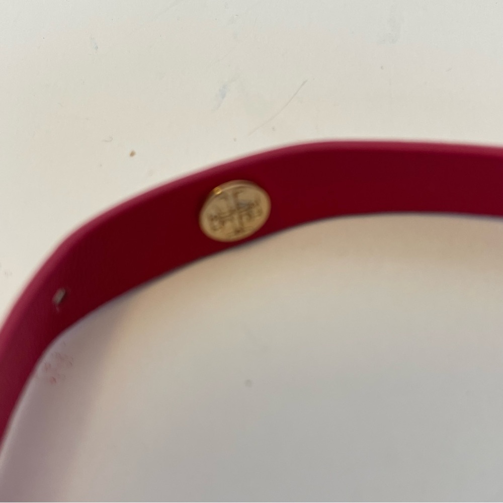 Tory Burch- Crazy Logo Pink Double Wrap Leather Buckle Bracelet - Picture 4 of 6